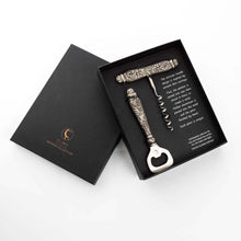 Load image into Gallery viewer, Carved Handle Corkscrew Set