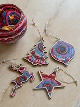 Load image into Gallery viewer, Aboriginal Looking Back 4Pack Christmas Decorations