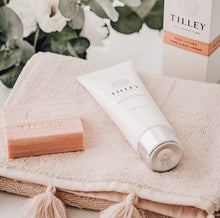 Load image into Gallery viewer, Tilley Tasmanian Lavender Deluxe Hand & Nail Cream 125mL