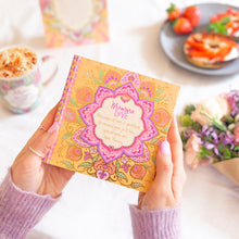 Load image into Gallery viewer, Intrinsic Mumma Love Quote Book