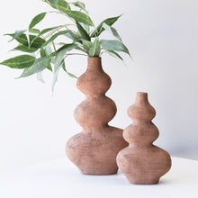Load image into Gallery viewer, Wabi Vases – Mocha
