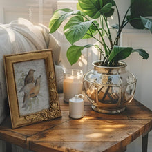 Load image into Gallery viewer, Antique Gold Metal Photo frame
