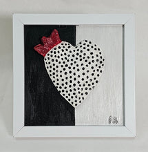 Load image into Gallery viewer, Valentine&#39;s Day Original Paper Mache &#39;&#39;Love Heart &#39;&#39; Art Frame
